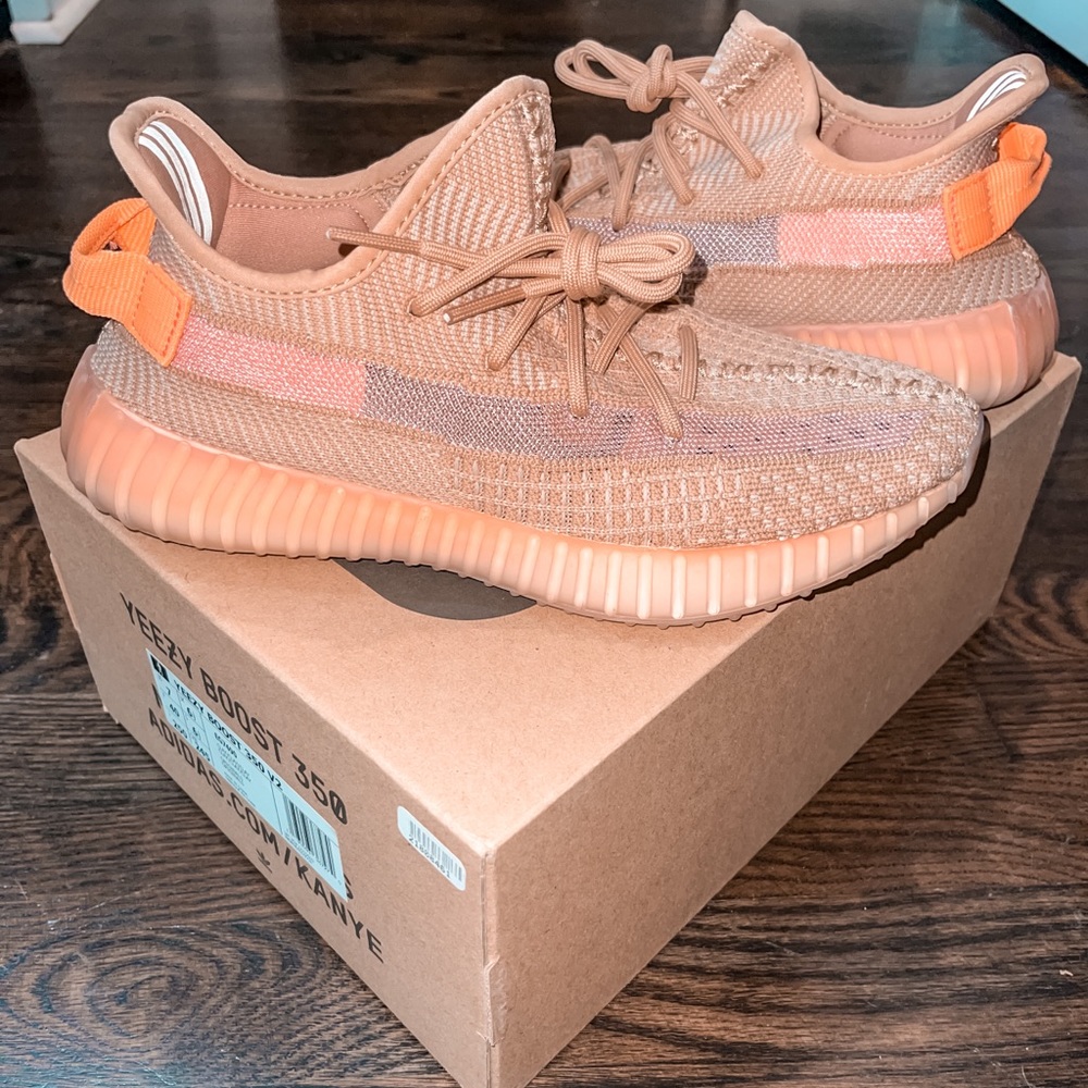 YEEZY Boost 350 v2 clay
